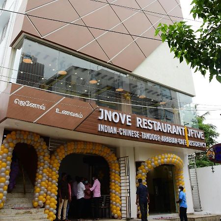 Jfive Residency Hotel Madras Buitenkant foto