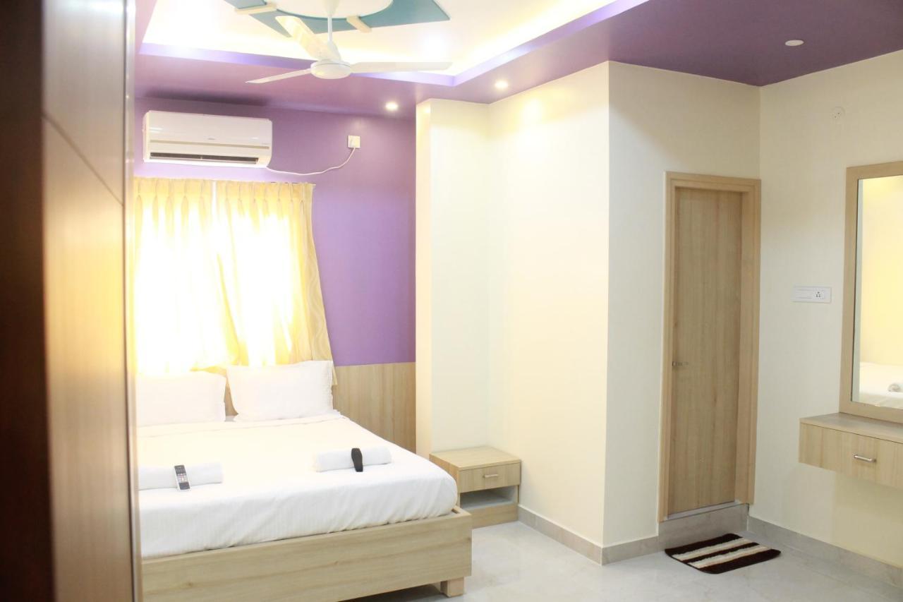 Jfive Residency Hotel Madras Buitenkant foto