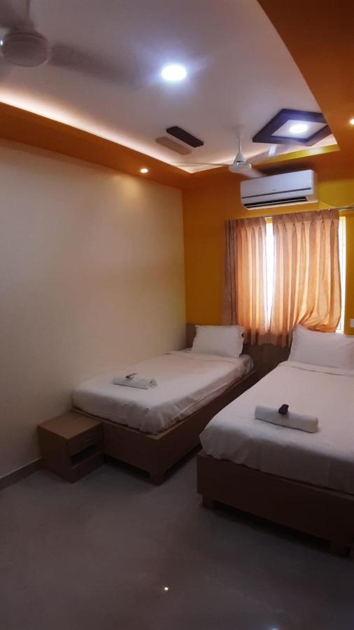 Jfive Residency Hotel Madras Buitenkant foto